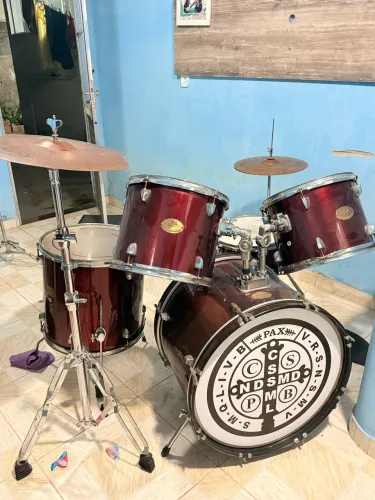 BATERIA ACÚSTICA À VENDA