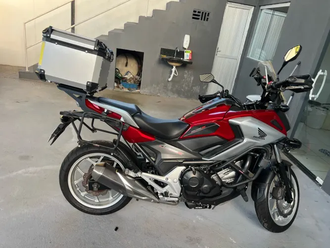 Vende se uma moto Nc 750