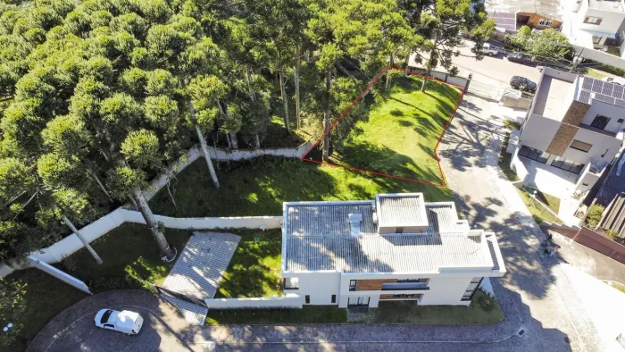 Terreno em Condomínio Fechado no Campo Comprido