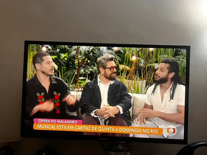 Televisão 32 polegadas