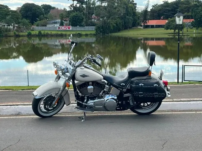Harley-Davidson Heritage Classic 1600 ? Único Dono | Branca Perolizada Rara | 37.000 km