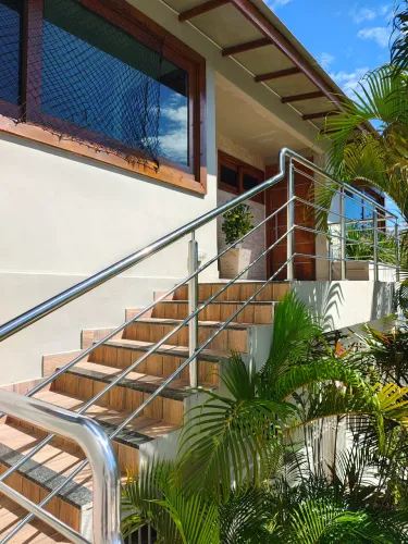 Alugo apartamento 