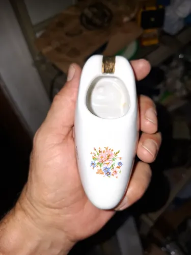 Cinzeiro antigo porcelana. Modelo sapato