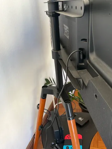 Cavalete para Televisão