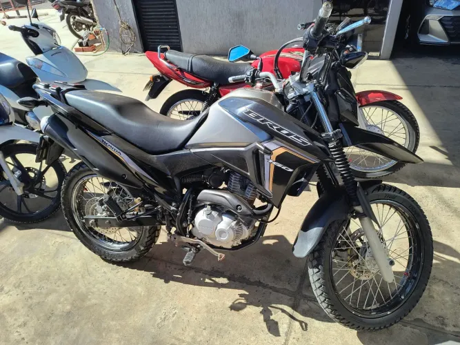 Nxr bross 160 ano 2022