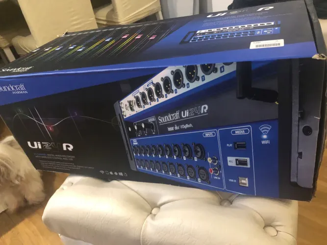 Ui24r