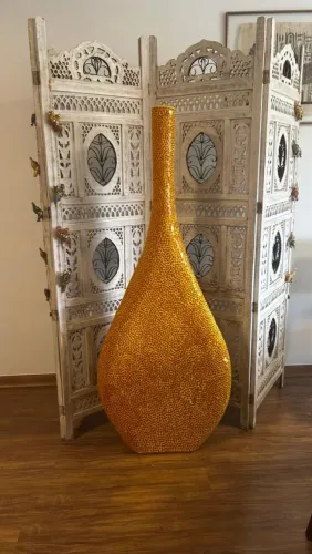 Peça de vidro artesanal