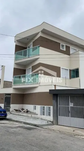 Excelente casa em condomínio fechado próximo as Estações do Metrô Tucuruvi e Parada Ingles