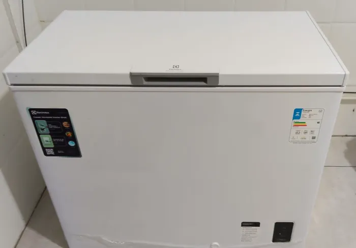 Freezer Horizontal Electrolux Inverter Bivolt 245L