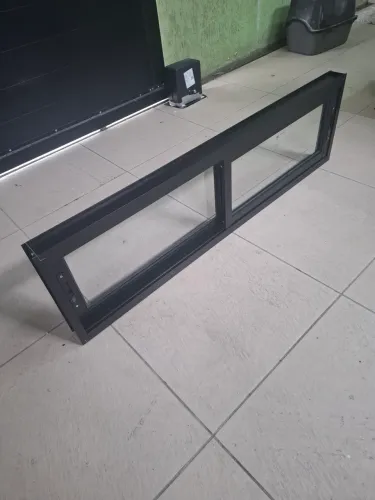 Janela alumínio preto suprema 