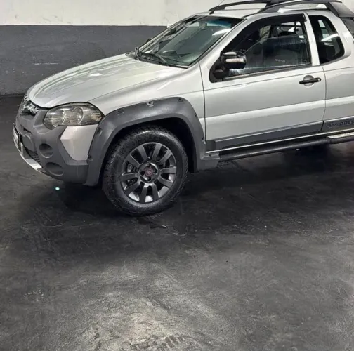 Fiat Strada Adventure1.8/ 1.8 Locker Flex CD 2014