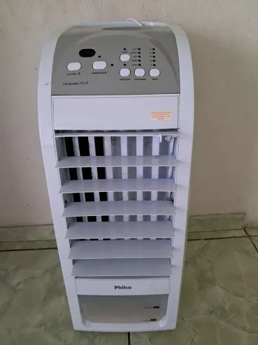 Climatizador e umidificador de ar