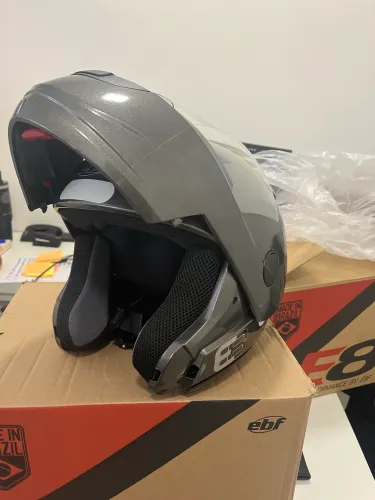 Capacete articulado EBF New E8