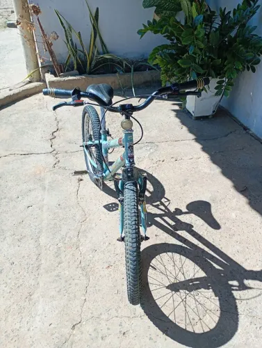 Vende-se bicicleta