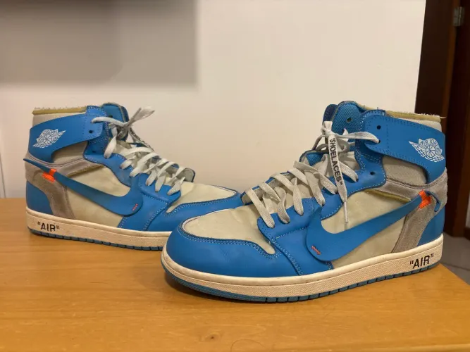 Tênis Air Jordan 1 Off-White UNC Azul e Branco | Tam. 43 | Seminovo