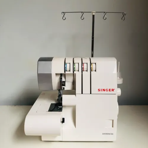 SINGER OVERLOCK PARA ACABAMENTOS DE PROFISSIONAL!