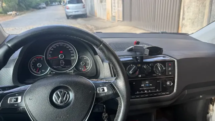Volkswagen Up! Move 1.0 TSI Total Flex 12V 5P 2018