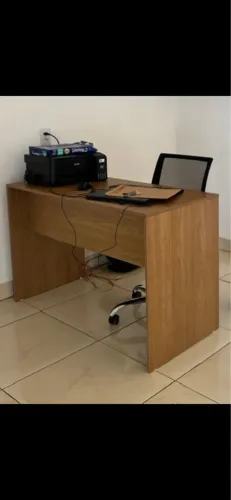 MESA DE ESCRITÓRIO