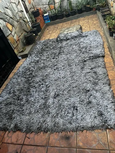 Tapete grande peludo