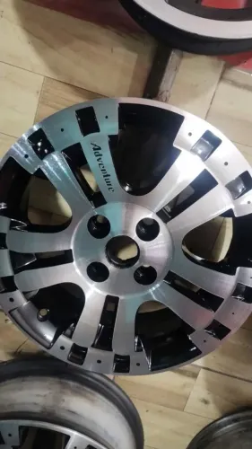 Roda de liga leve aro 15 4 por 100 Chevrolet Fiat outra 1500