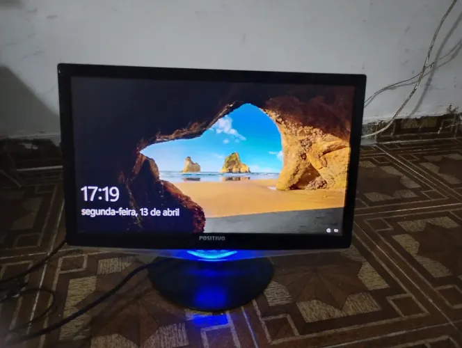 Monitor LCD 18.5" vga