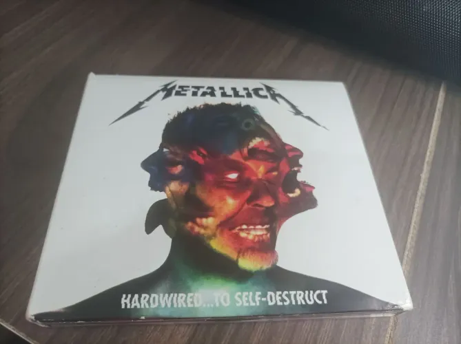 CD METALLICA HARDWIRE..TO SELF DESTRUCT