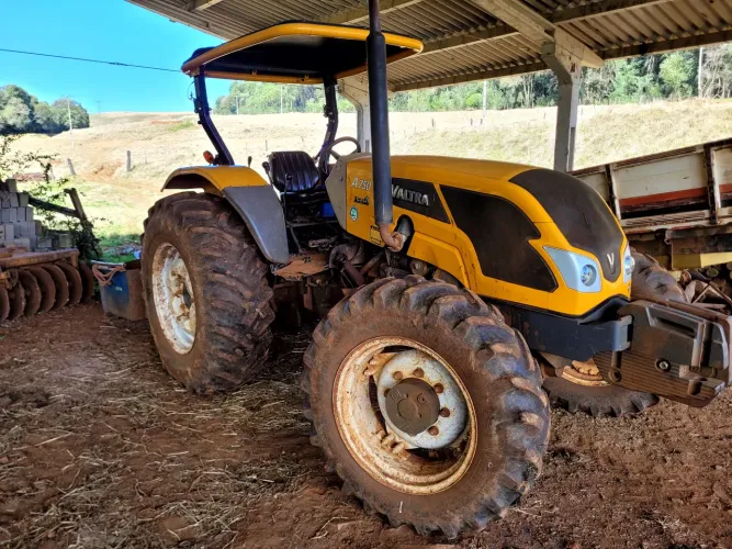 Valtra A750