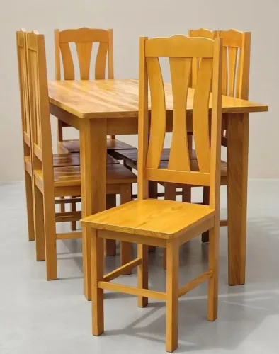 Mesa de jantar com 4 e 6 cadeiras em madeira maciça tatajuba