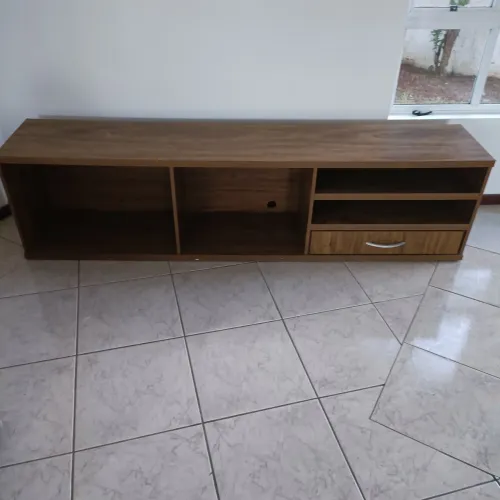Rack de madeira para sala 