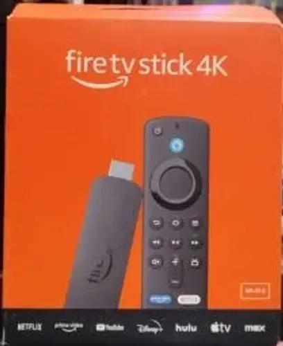 Amazon Fire stick 4K Wi-Fi 6 dual-band com Alexa.