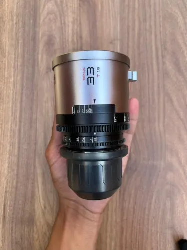 Lente Blazar Remus 33mm PL Anamórfica