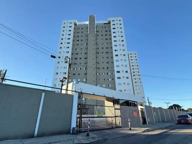 Apartamento à Venda na Serraria - Maceió-AL - 2 Quartos - 45m² - Andar Alto - Aceita finan