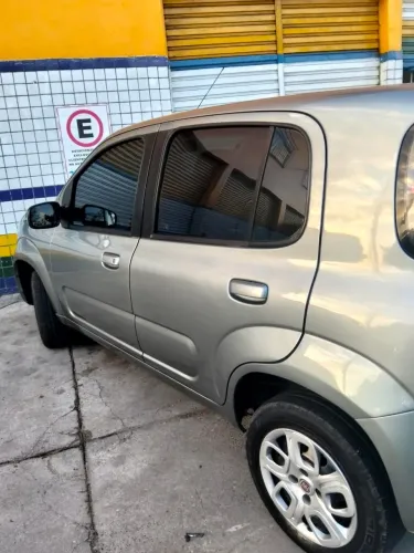 Fiat Uno Attractive 1.0 EVO Fire Flex 8V 5P 2016