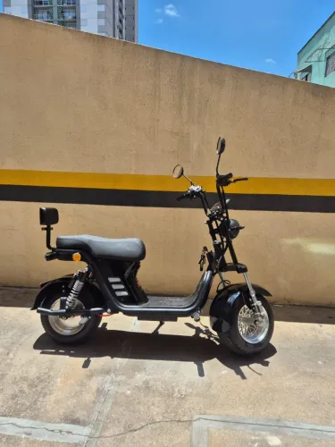 Scooter elétrica 