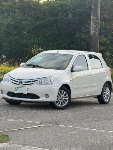 Toyota Etios XLS 1.5 Flex 16V 5P Mec. 2013