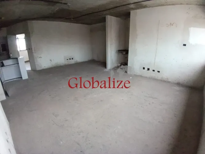 Sala comercial a venda no Boqueirão com 47m² e vaga de garagem no bairro boqueirão em Sant