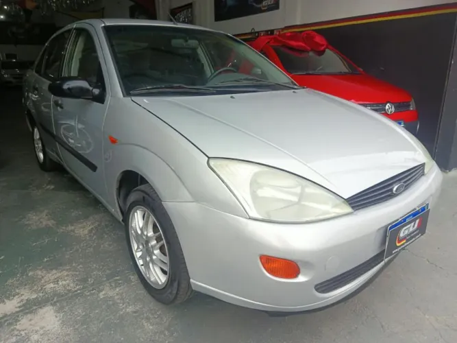 Ford Focus Sedan 2.0 16v/2.0 16V Flex 4P 2001