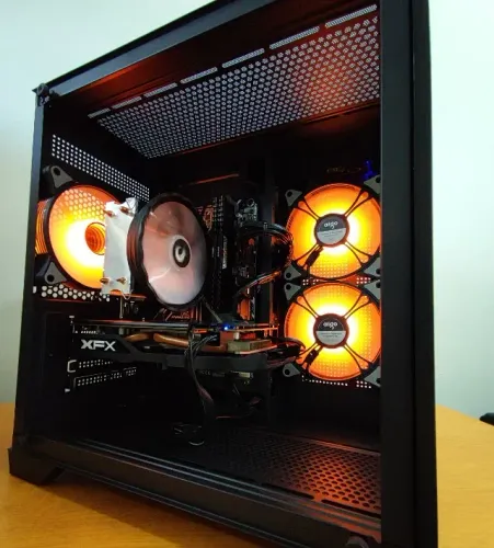 PC GAMER. PARA SAIR AINDA ONTEM!