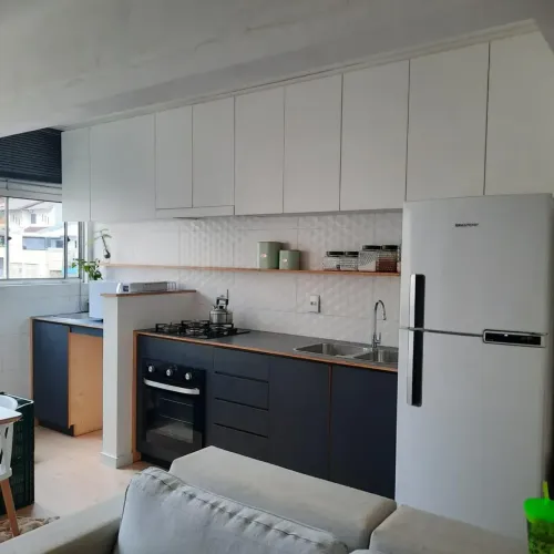 Excelente apartamento de 2 dormitórios mobiliado e equipado