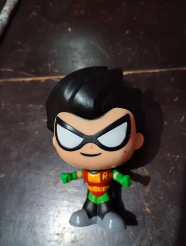 Boneco Robin Jovens Titãs Habib's Fandom Box Dc Comics Geek