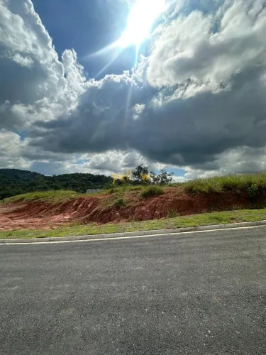 Terreno no Condomínio Arujá Hills Premium - Arujá, SP