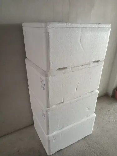 Caixa de 100 litros super reforçada