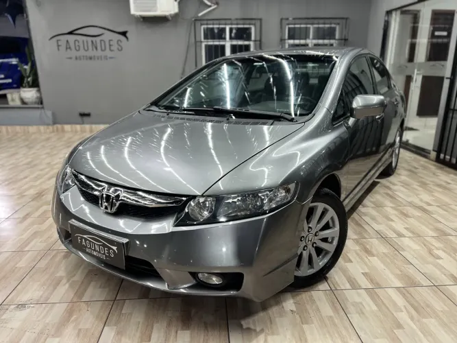 Honda Civic Sedan LXS 1.8/1.8 Flex 16V Mec. 4P 2010