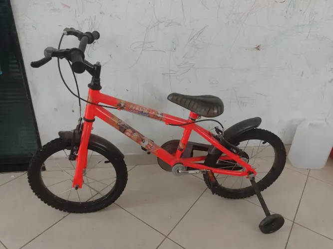 Bicicleta infantil aro 16 estado de nova !