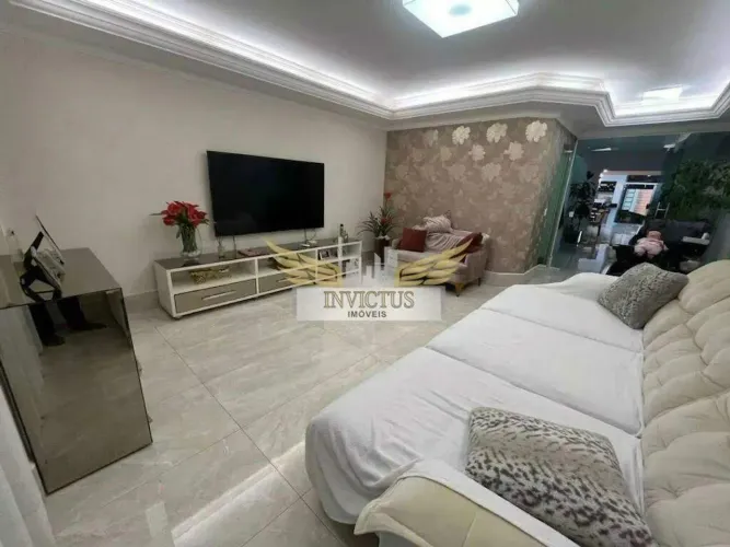 Sobrado com 5 Suítes para Comprar, 300m² - Bairro Jardim, Santo André/SP.