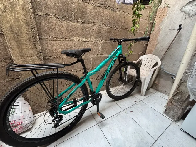 Track bike aro 29 equipada com garupa 