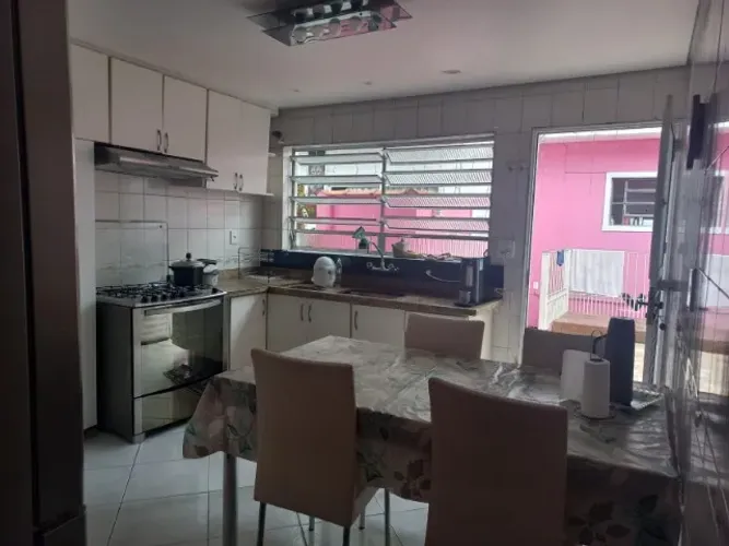 Casa Térrea, 02 dorms, Garagem, Chácara Santana, R$ 2.500,00