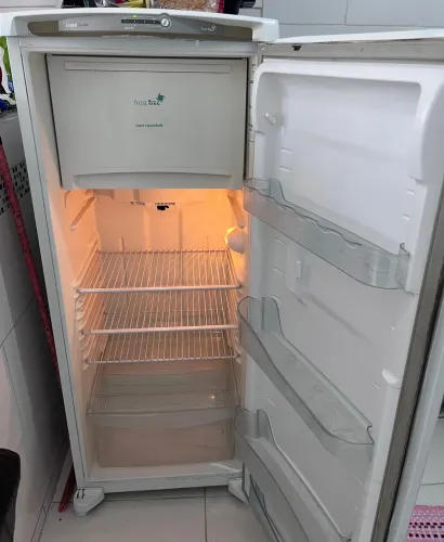 Geladeira frost free cônsul 