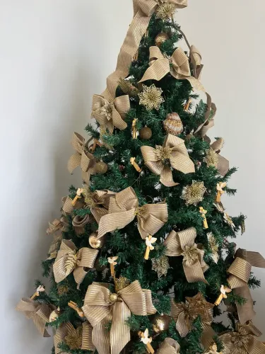 Árvore de Natal completa 1,80m
