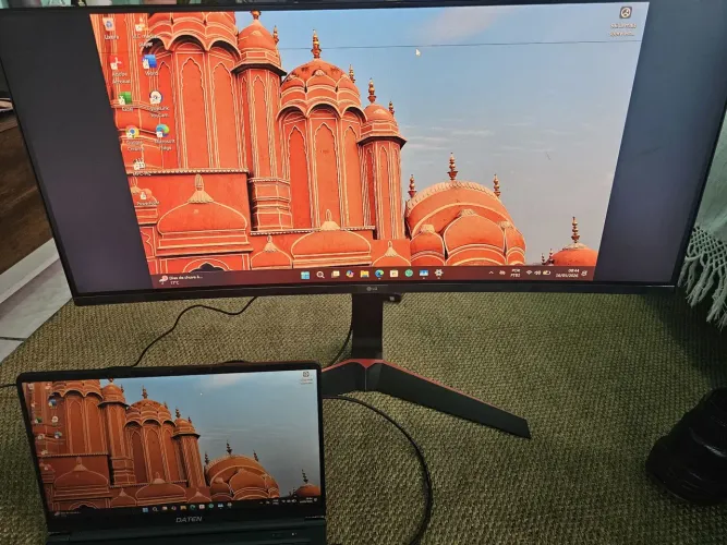 Monitor LG Ultrawide 144hz COM DEFEITO ( leia o anúncio)